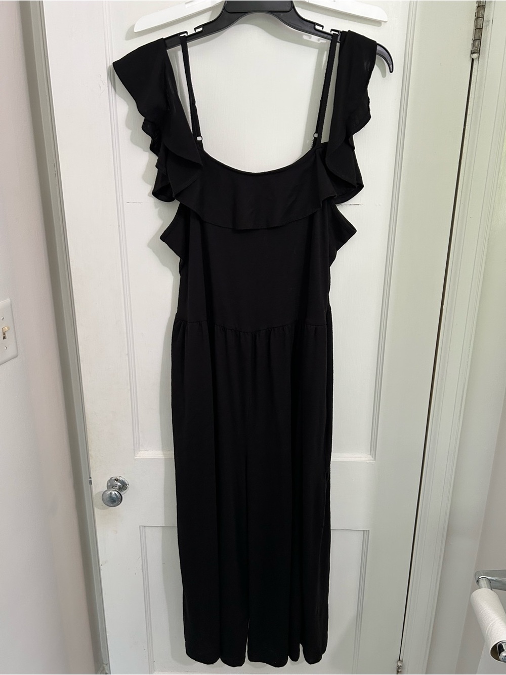 Time & Tru Black Cropped Jumpsuit